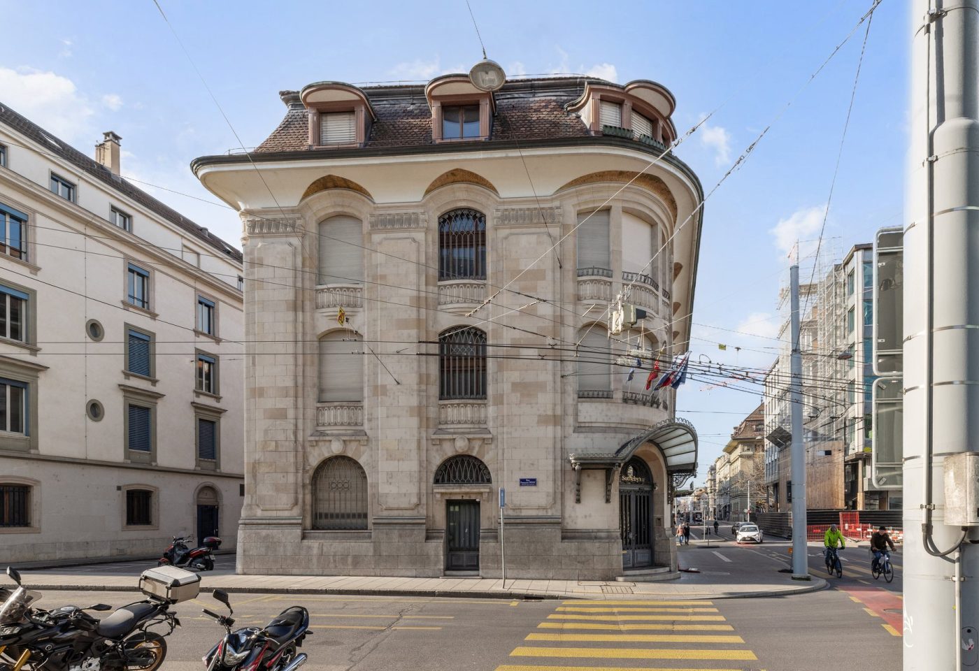 backbone_585890-B_054_WEB