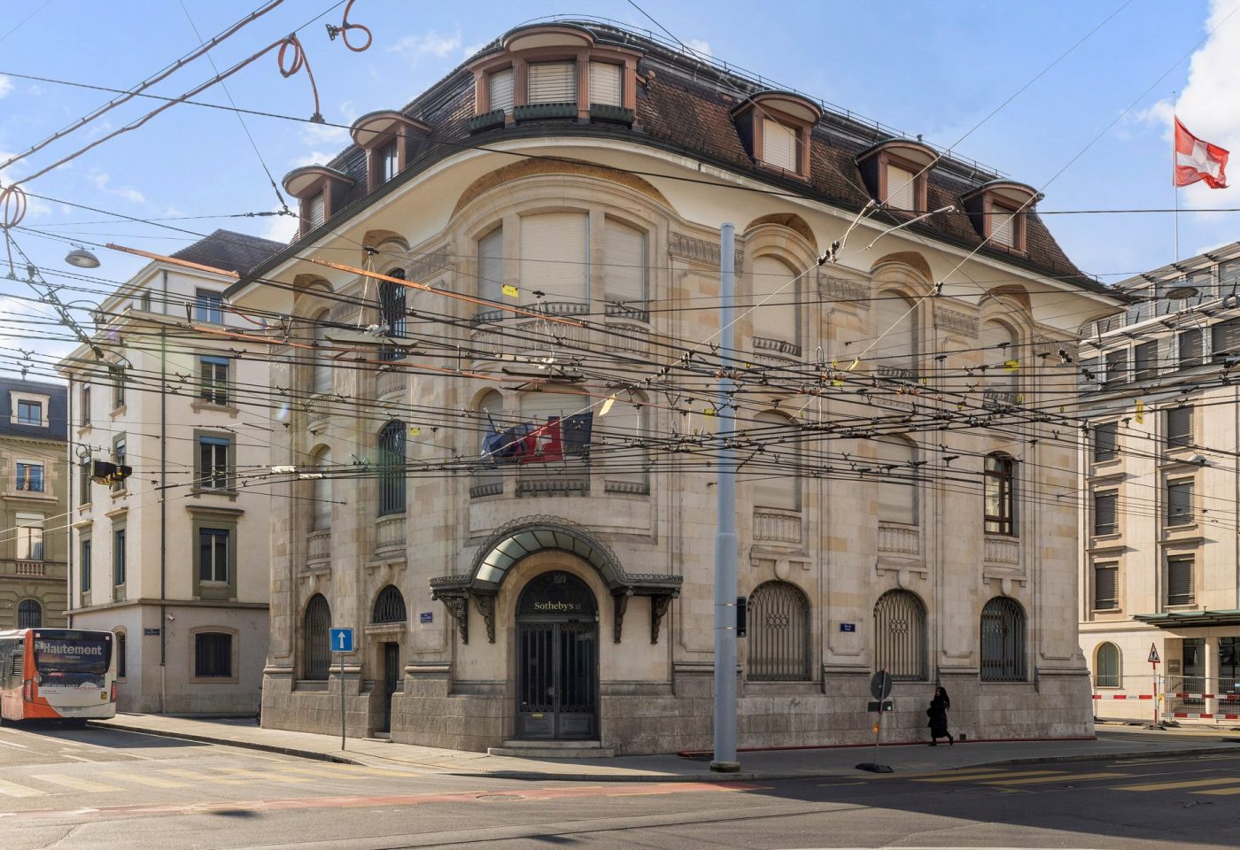 backbone_585890-B_056_WEB